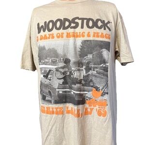Woodstock 3 Days of Music & Peace Festival Graphic Beige T-Shirt S